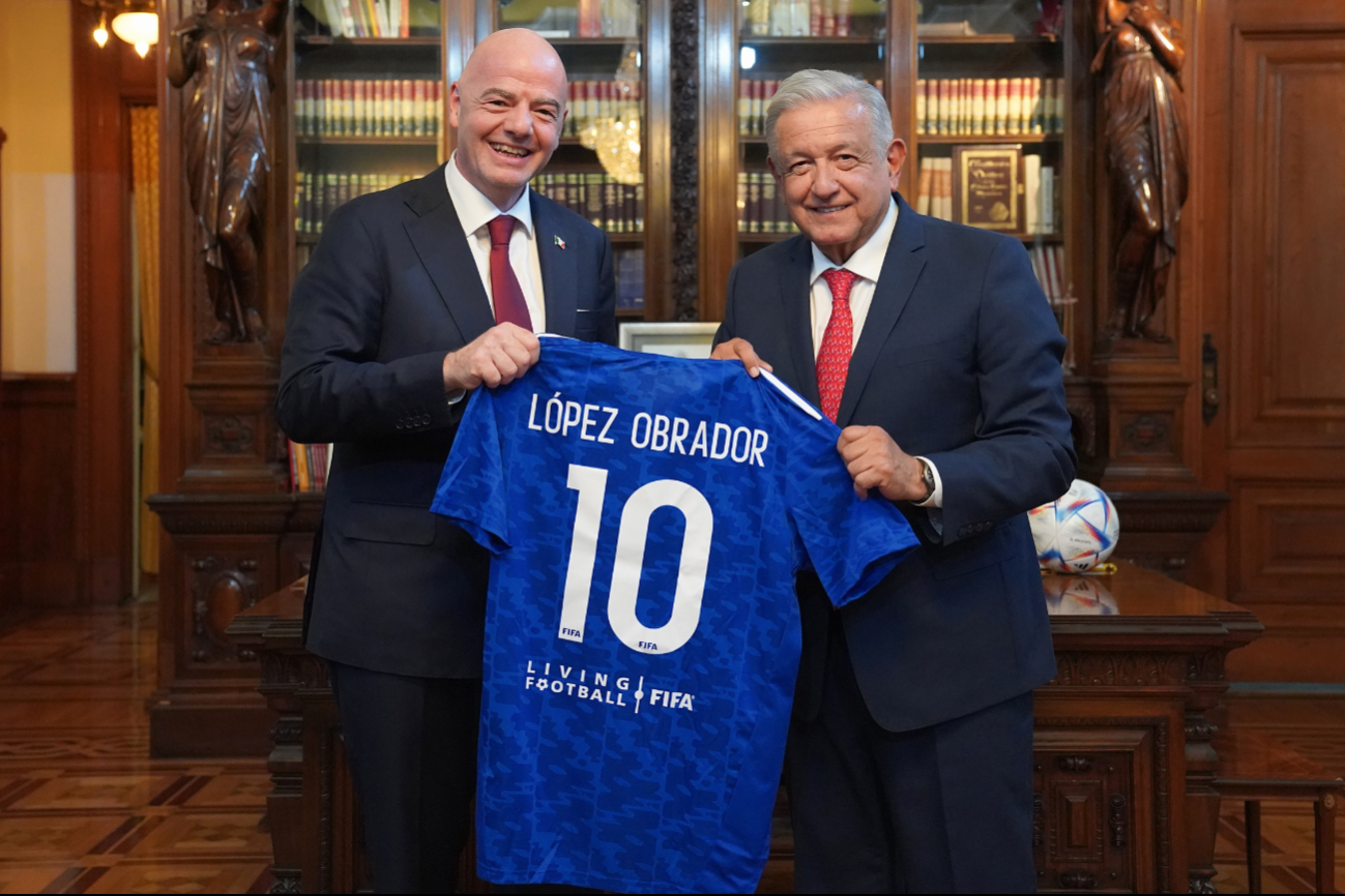 Gianni Infantino fue recibido por el presidente Andrés Manuel López Obrador en 2022