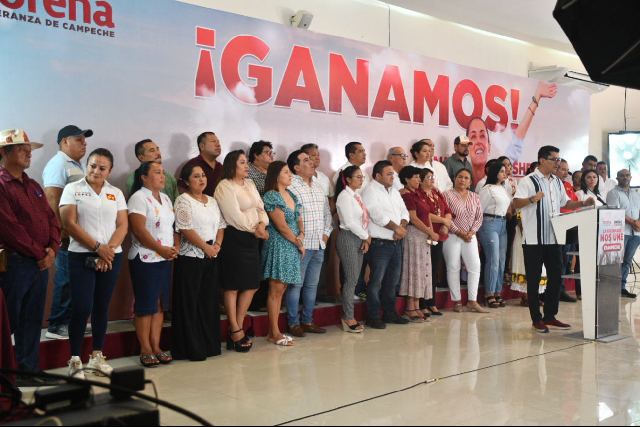 A la conferencia de prensa asistieron los candidatos ganadores.