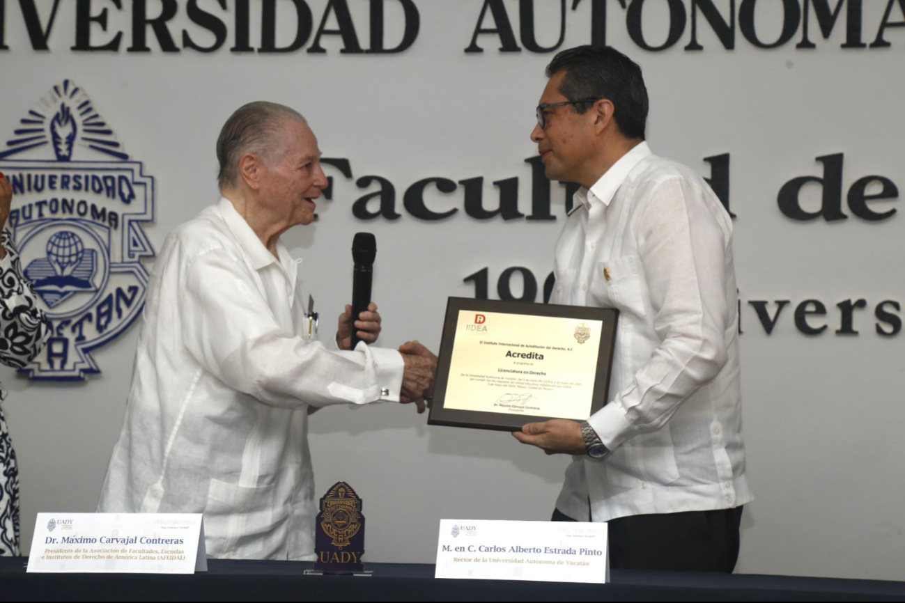 Facultad de Derecho de la UADY recibe acreditación internacional 