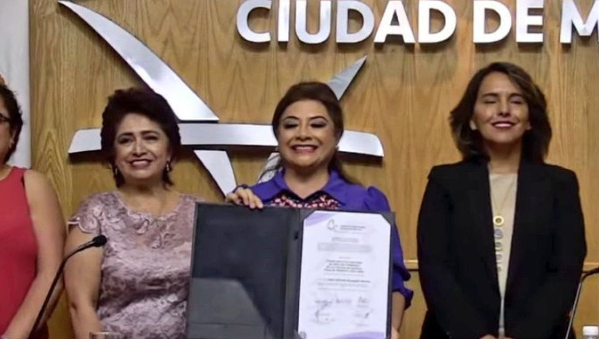 Clara Brugada recibe constancia de mayoría como Jefa de Gobierno electa de la Ciudad de México