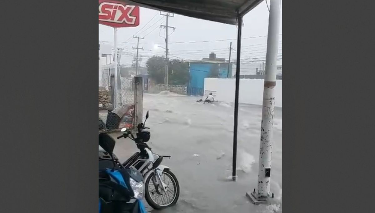 El motociclista hizo todo lo posible por no perder su unidad en Campeche