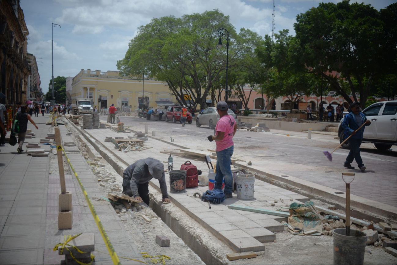 Las obras en la Plaza Grande de Mérida continúan