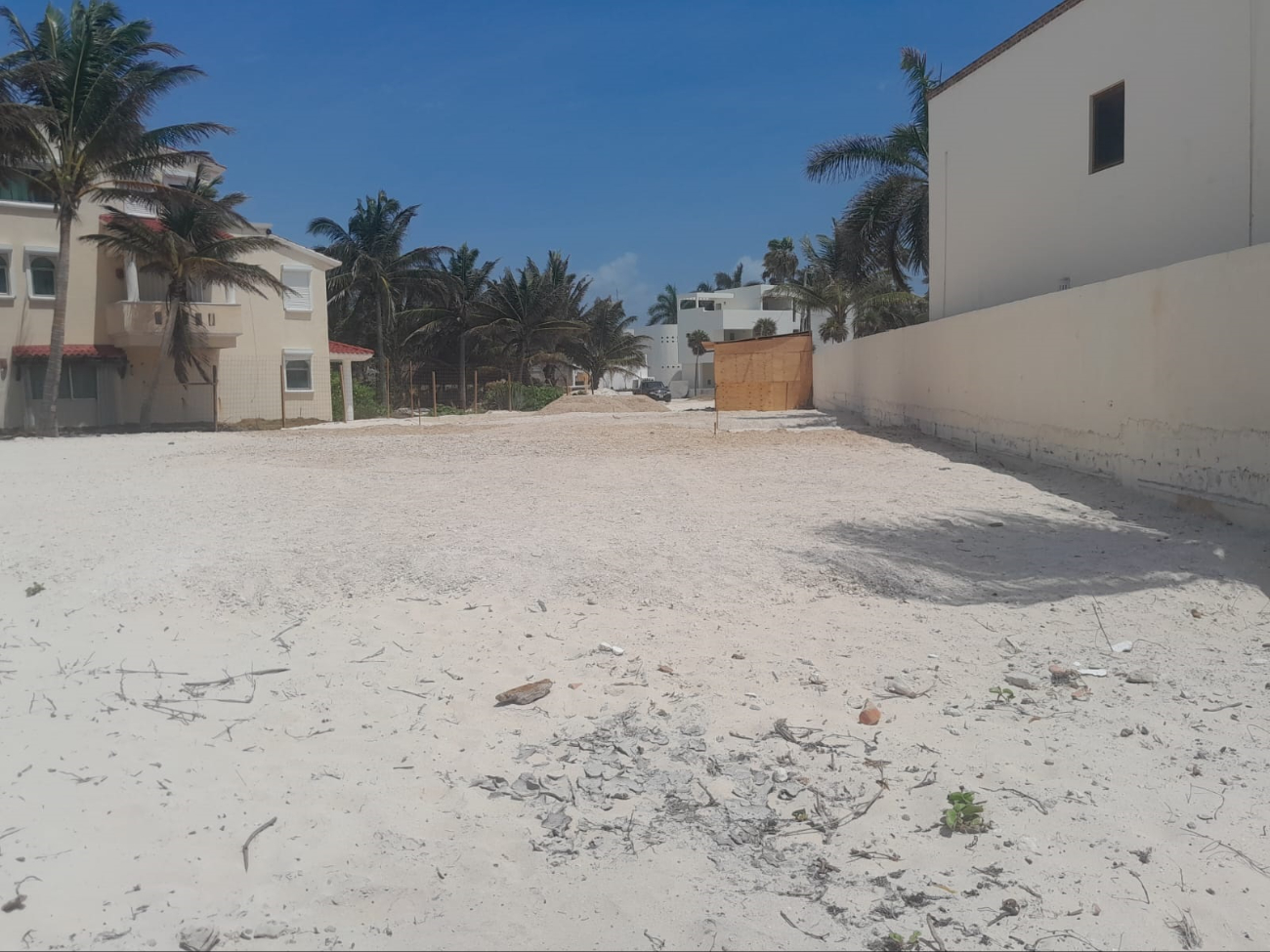 Vecinos de Playa Paraíso se quejaron porque la construcción no respetaba las normas locales