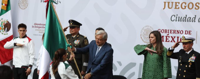 AMLO abanderó a la Delegación Mexicana este jueves 11 de julio