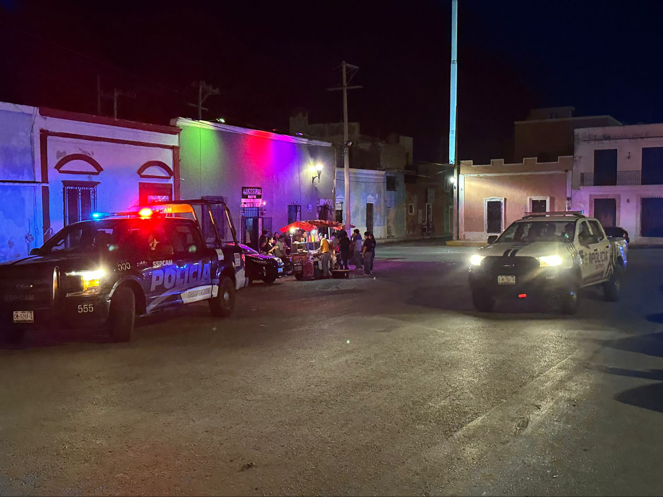 Jóvenes protagonizan una pelea en un bar de Campeche