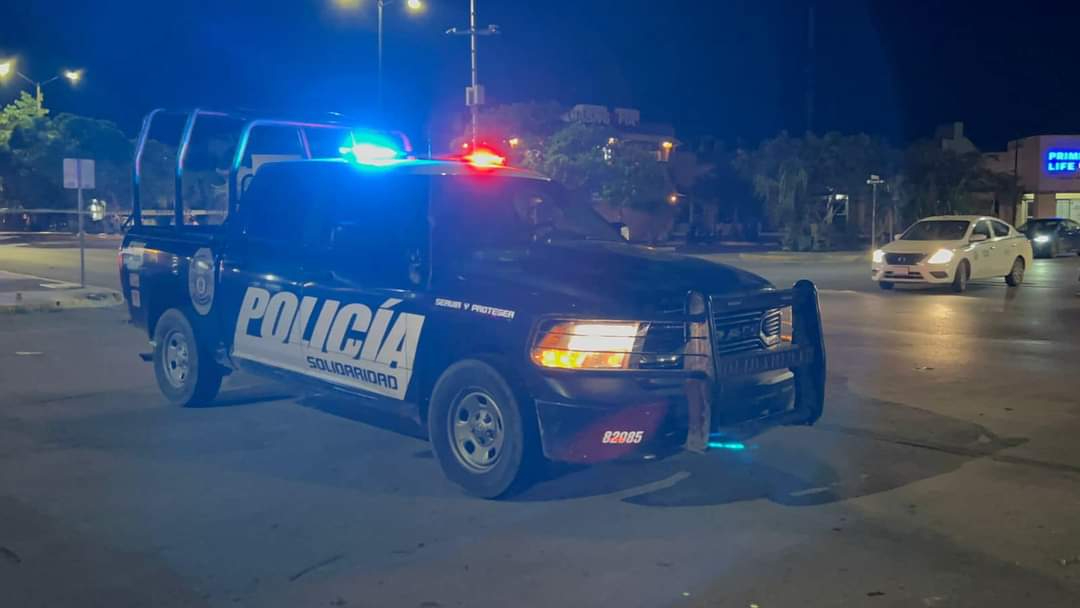 Policías acordonaron el área para las investigaciones