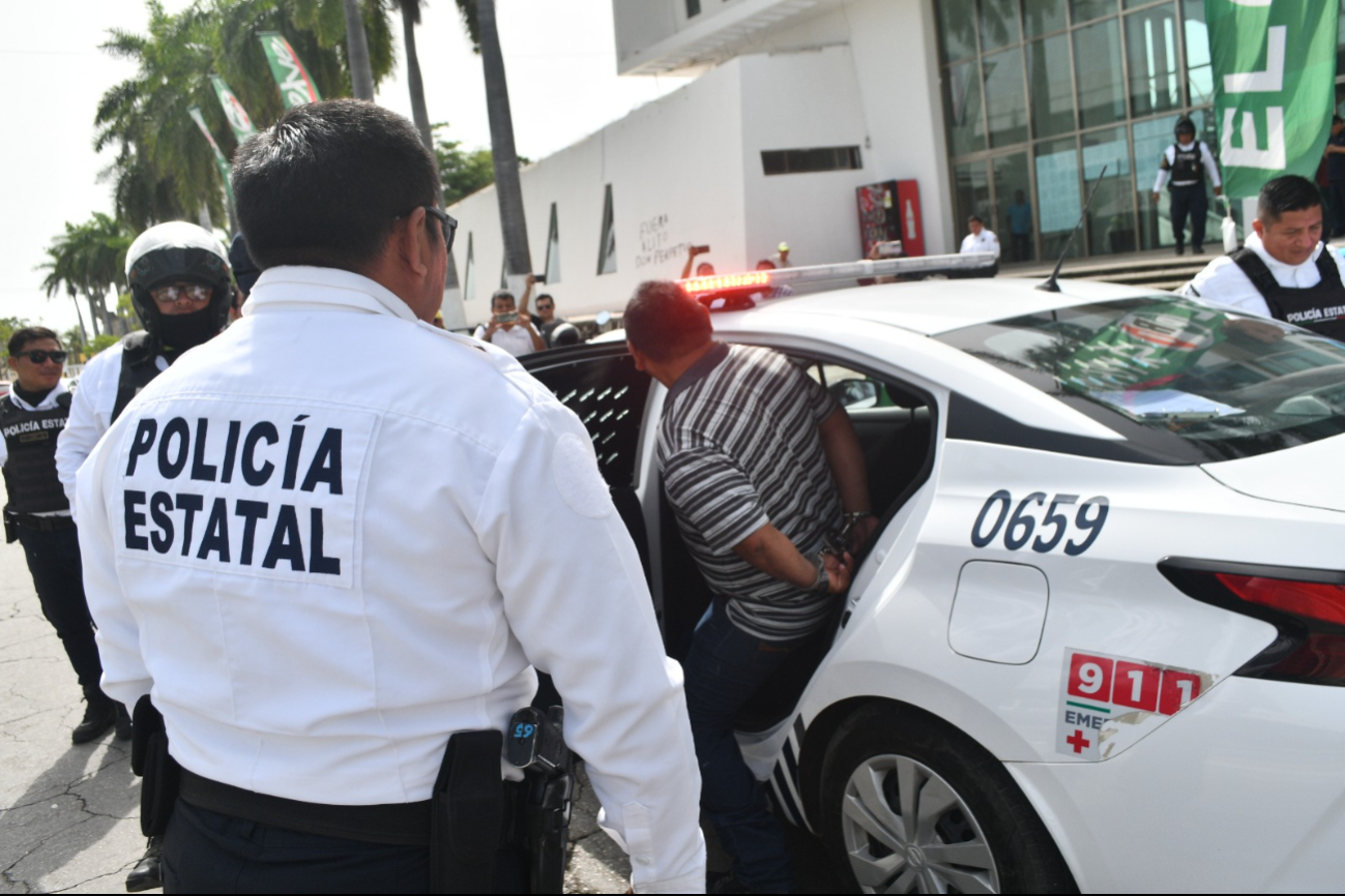 La persona detenida fue trasladada a la Fiscalía General del Estado.