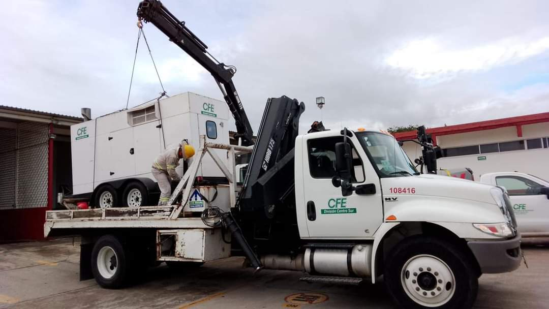 CFE y su plan de emergencia contra el Huracán Beryl en Yucatán, Campeche y Quintana Roo