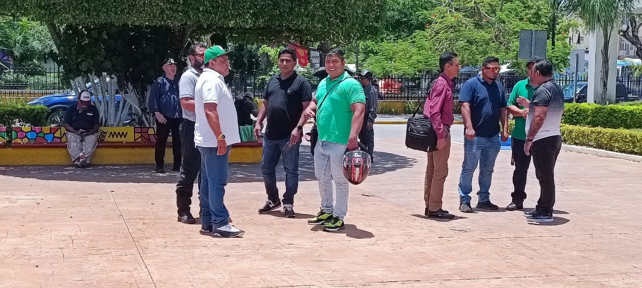 Sindicato exige pago de retroactivo y bonos a Ayuntamiento de Ciudad del Carmen