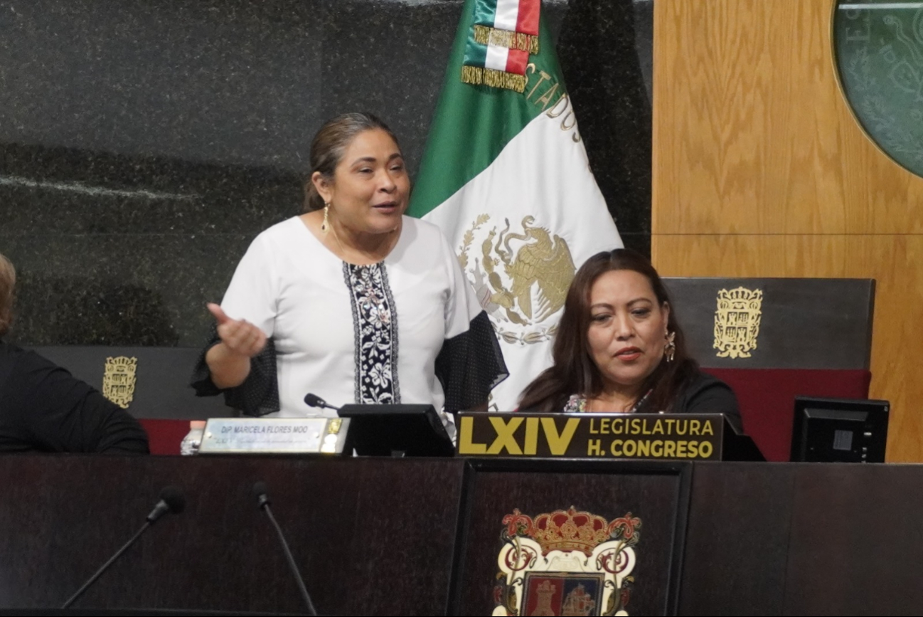 Queda prohibida la venta o publicidad de alimentos y bebidas procesadas de bajo valor nutricional o alto contenido calórico en escuelas.