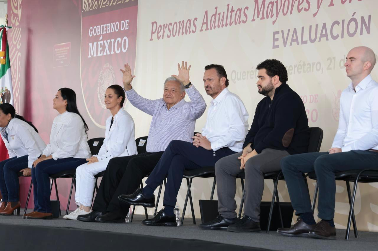 La presidenta electa, Claudia Sheinbaum, y AMLO, viajaron a Querétaro