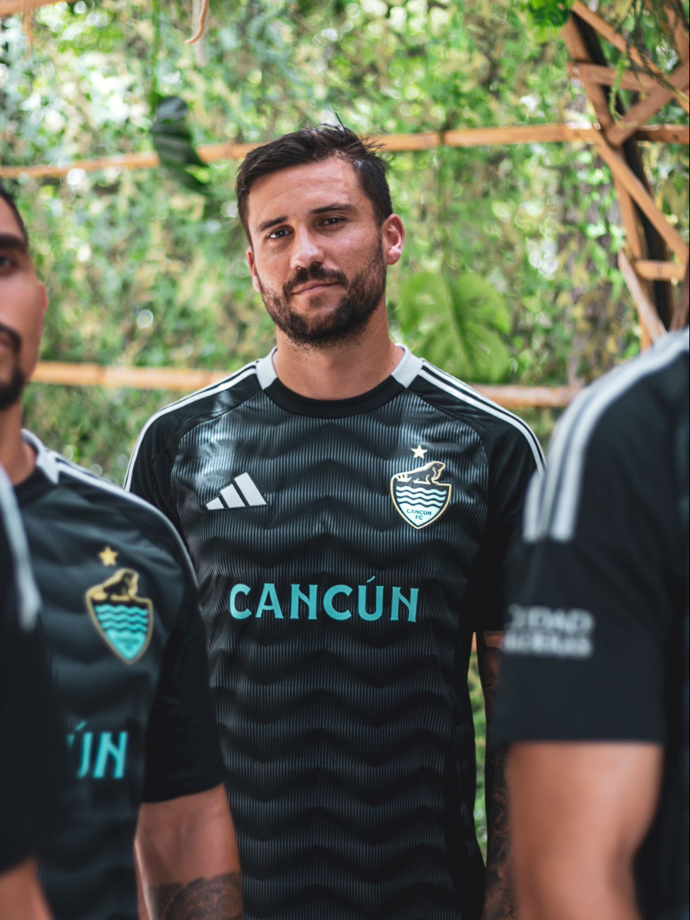 Así luce Andrés Iniestra con el uniforme de Cancún FC