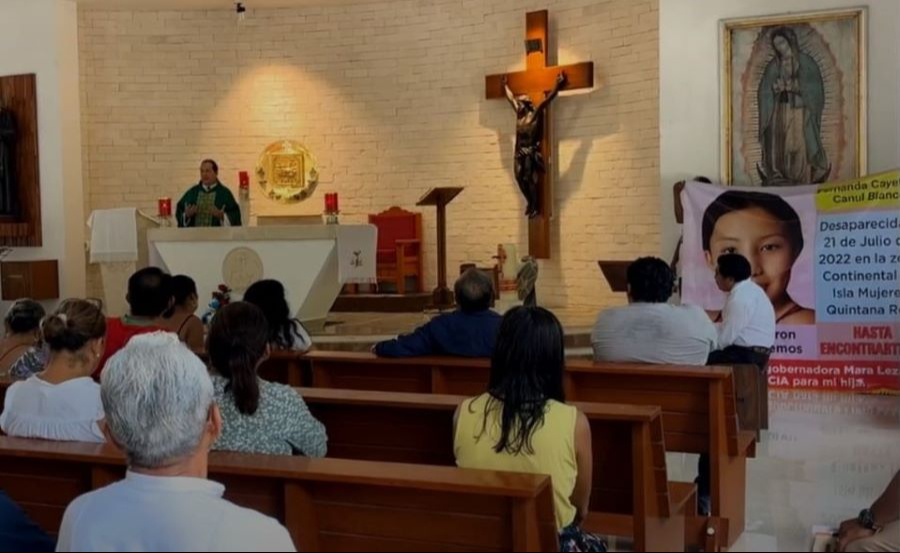 En la capilla San Pío se ofreció una misa, en la que pidieron por su pronta aparición