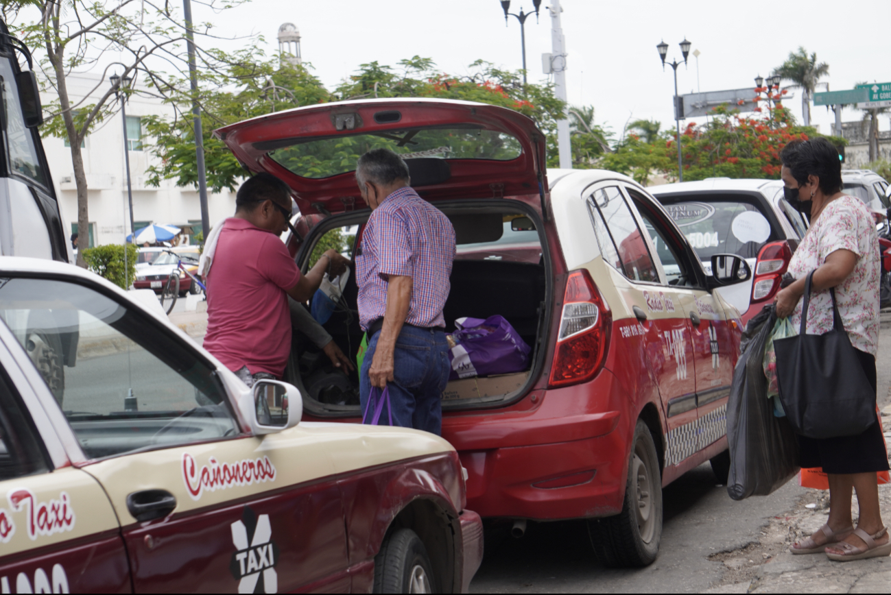 Incrementa la demanda de taxis en Campeche por periodo vacacional