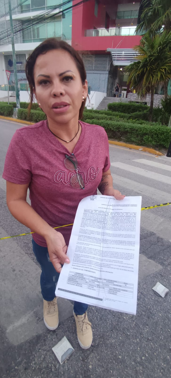 Activistas exhiben presunto fraude en Cancún