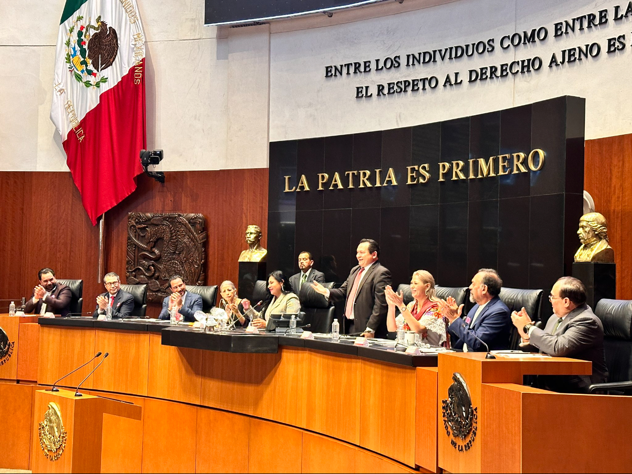 En el marco del evento, Joaquín Díaz Mena se comprometió a trabajar incansablemente en mejorar las condiciones de vida de todos los yucatecos
