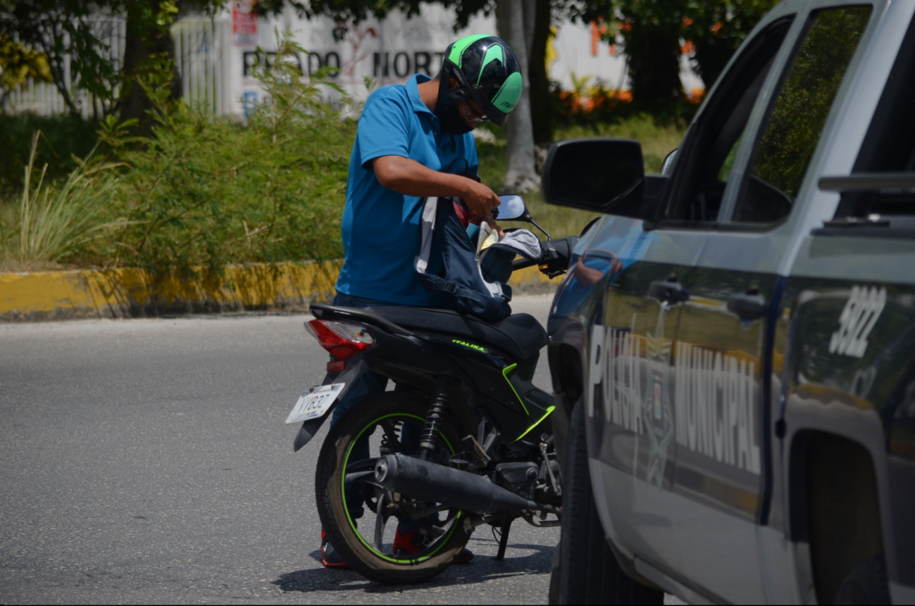 A partir del próximo lunes se ampararán para no portar el chaleco y casco distintivos.