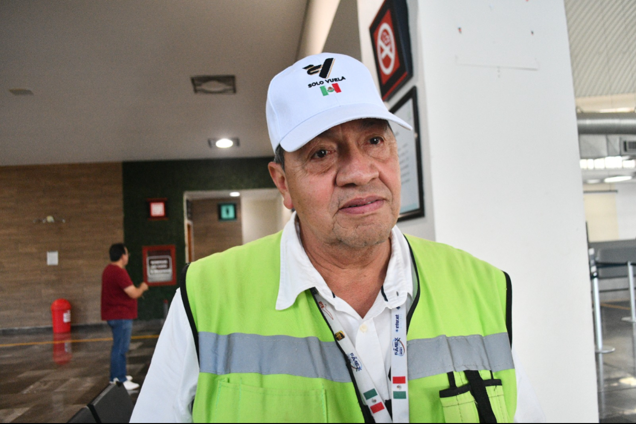 Alejandro Salomé Iturria Luna, administrador de la terminal, pidió paciencia a los campechanos por las obras en el aeródromo.