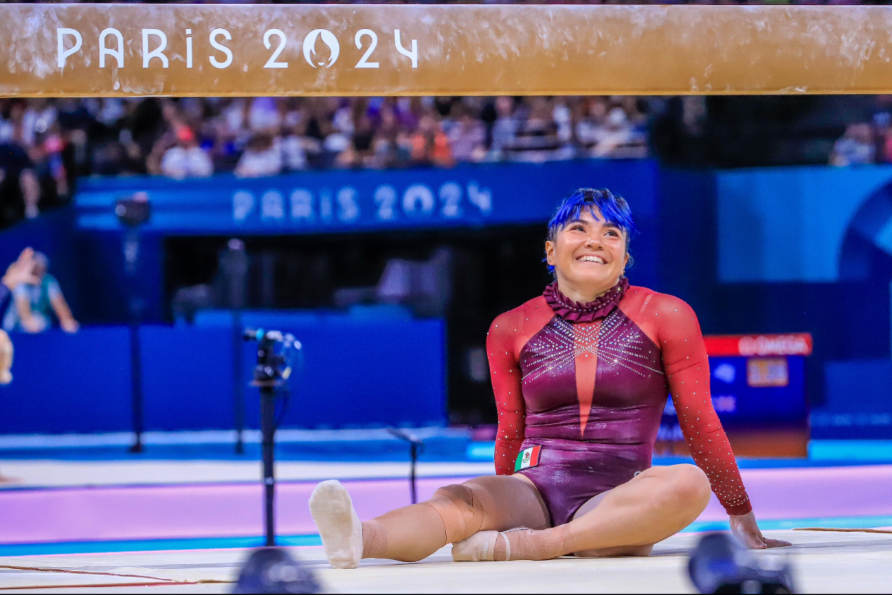 Alexa  Moreno sonríe al mundo tras sufrir caída durante su rutina en París 2024: VIDEO