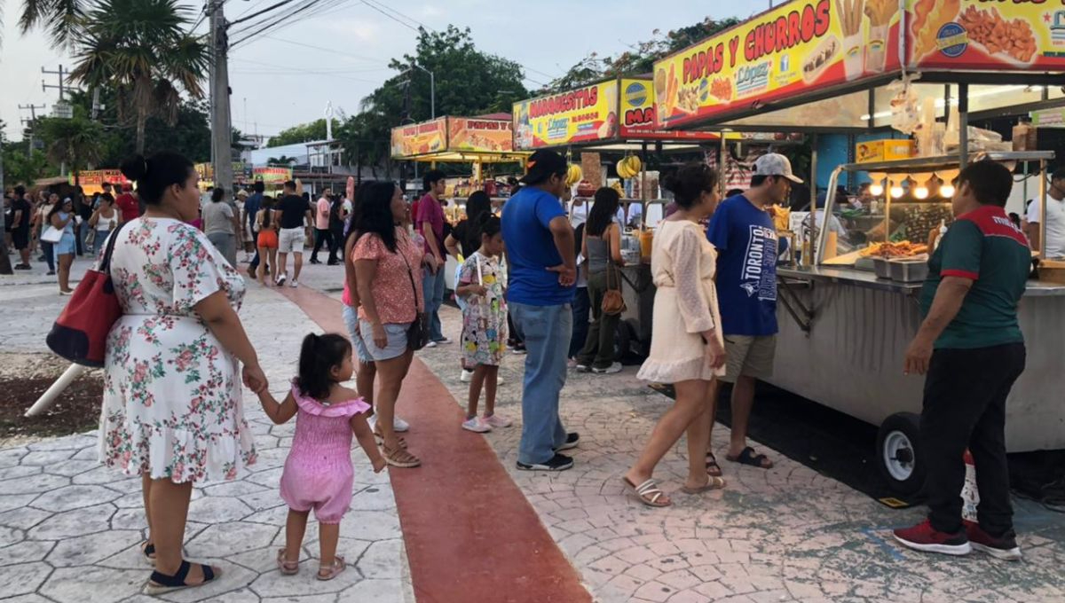 Reactivan economía en el Parque de las Palapas, en Cancún