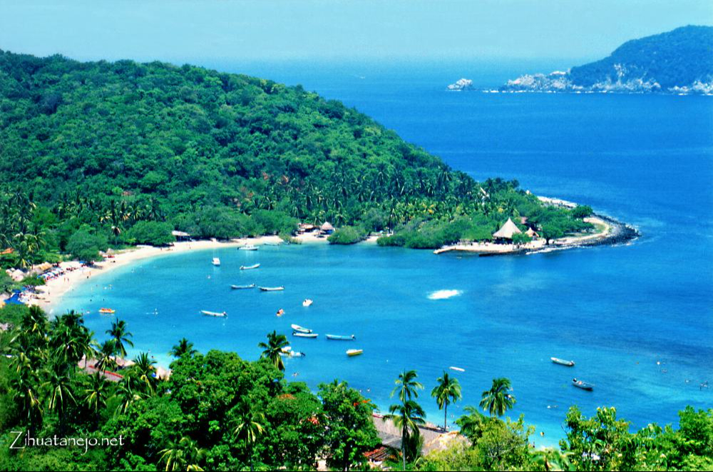 Zihuatanejo ofrece impresionantes puestas de sol.