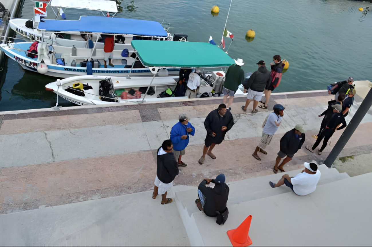 Turista muere ahogado luego de caer de un barco en Cozumel