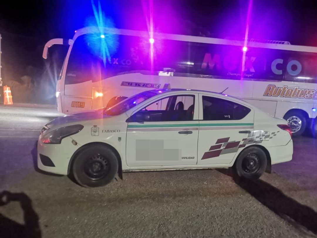 Los detenidos viajaban en un taxi blanco con placas de Tabasco sobre la carretera Escárcega – Villahermosa.