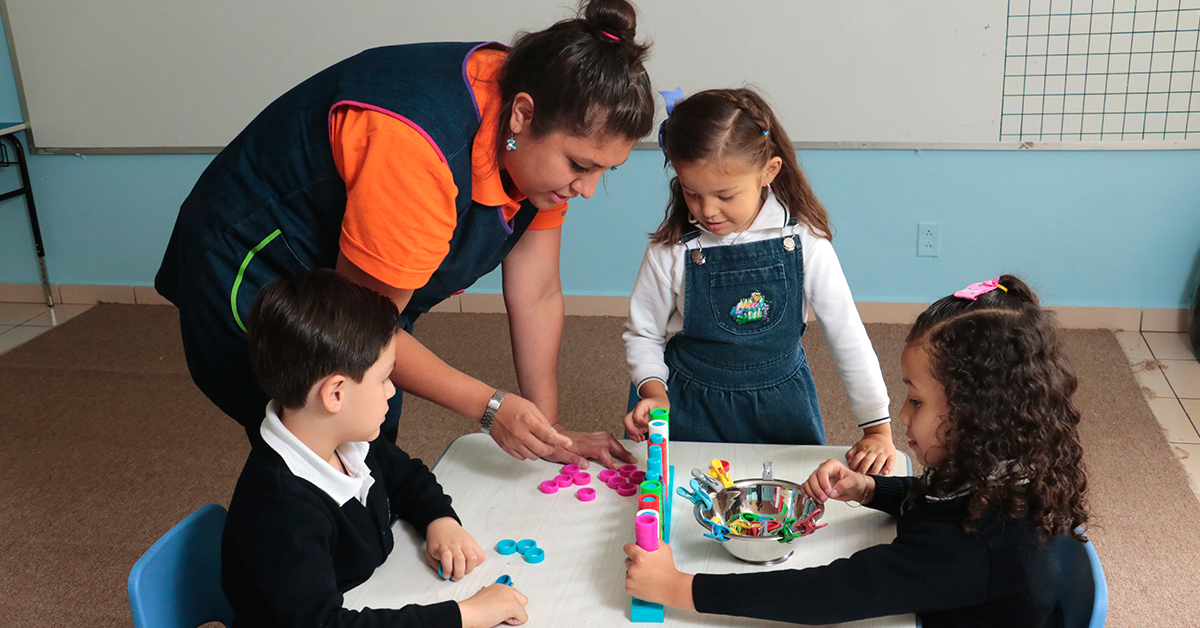 Formación Docente en Educación Básica, Nivel Preescolar: $14,500 MXN al mes.