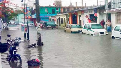 El paso del Huracán Earl por la Península de Yucatán.