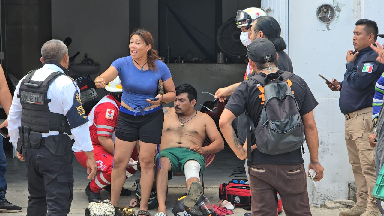 Motociclista termina con el hombro dislocado, tras accidente vehicular en Campeche 