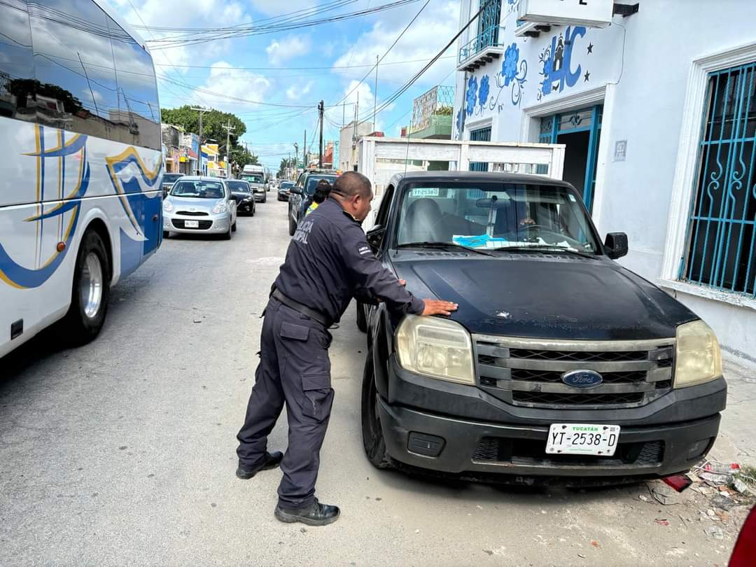 Agentes acudieron al sitio para verificar los daños