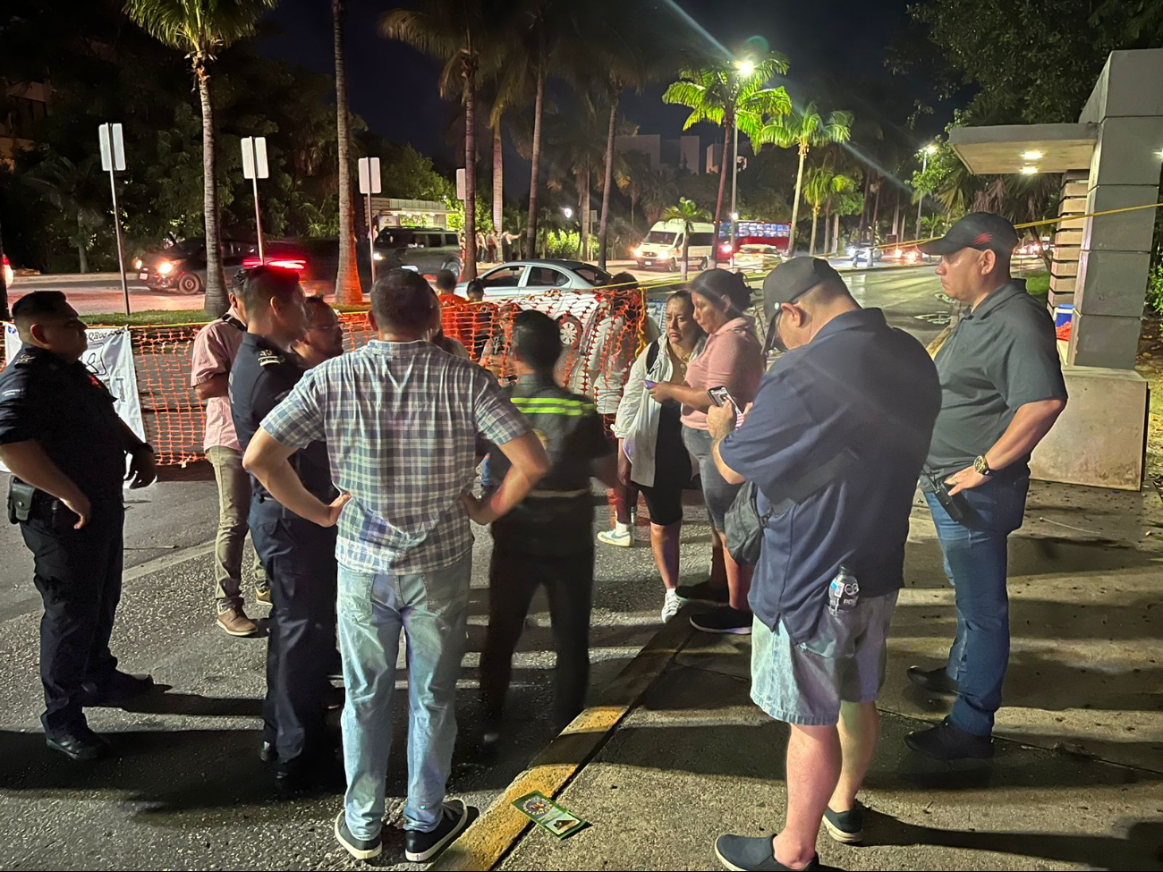 Madres Buscadoras de Quintana Roo bloquean la zona hotelera