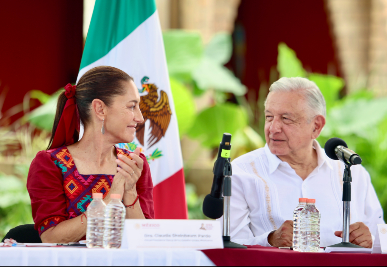 Claudia Sheinbaum y AMLO en Nayarit