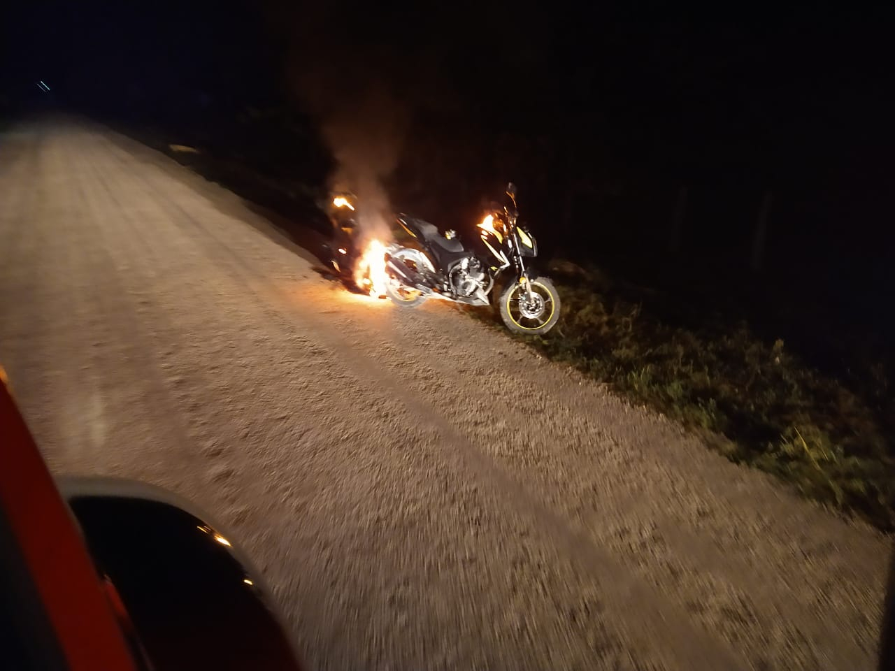 Queman  motocicletas en Escárcega