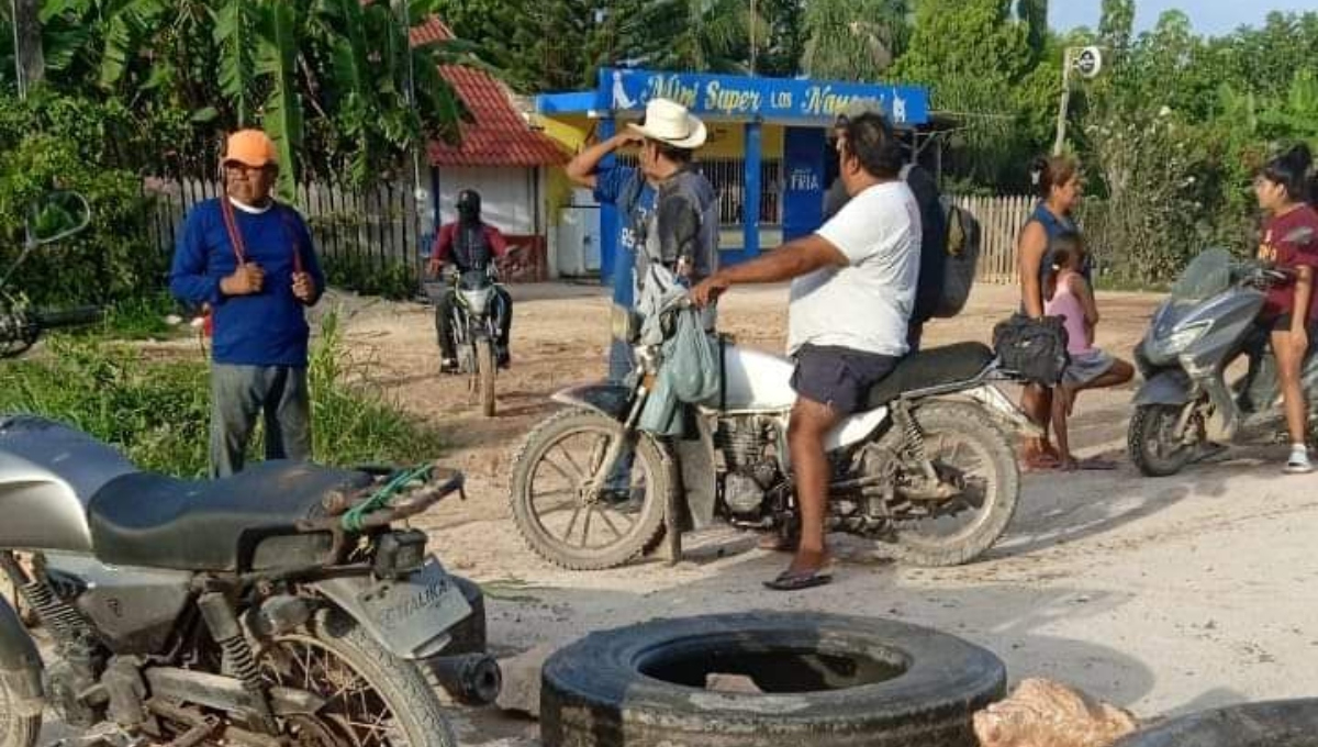 Vecinos amenazan con bloquear la carretera de Chetumal a Cancún