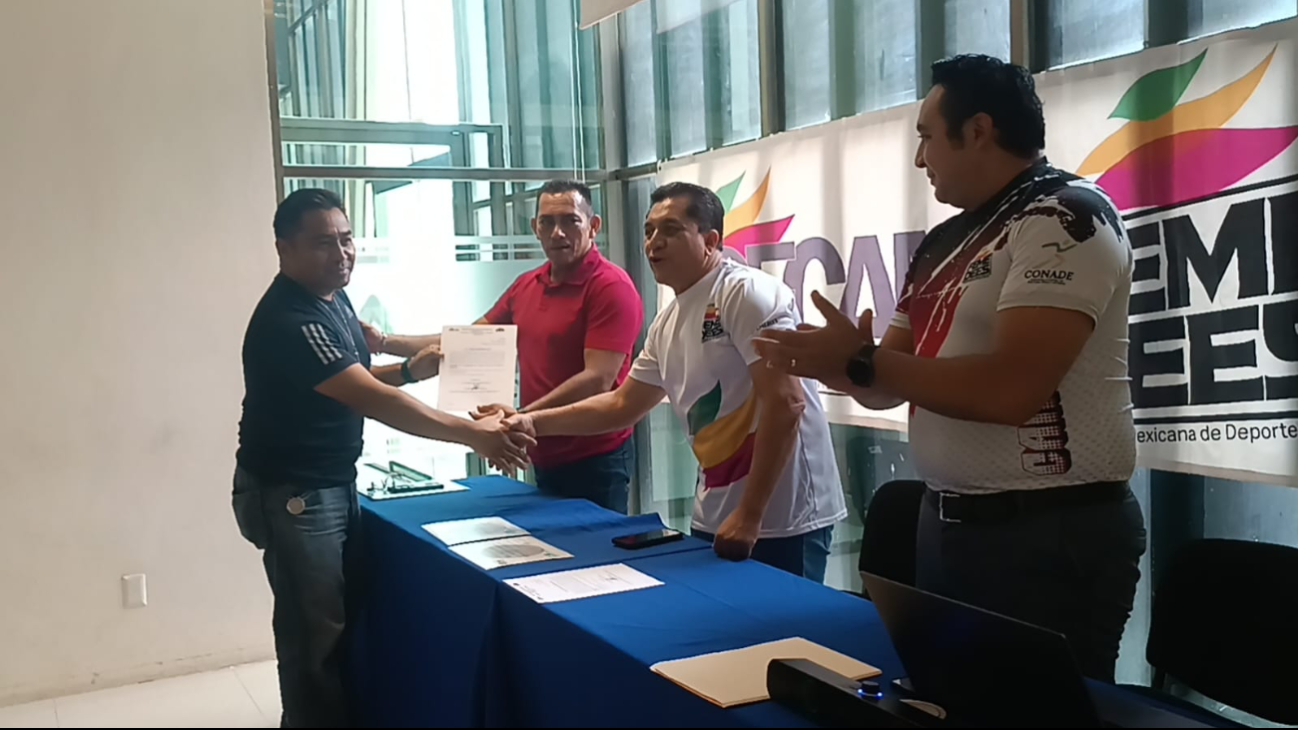 La Asociación de Deporte Escolar de Campeche (ADECAM) integró nuevos miembros para impulsar la actividad física en el Estado.