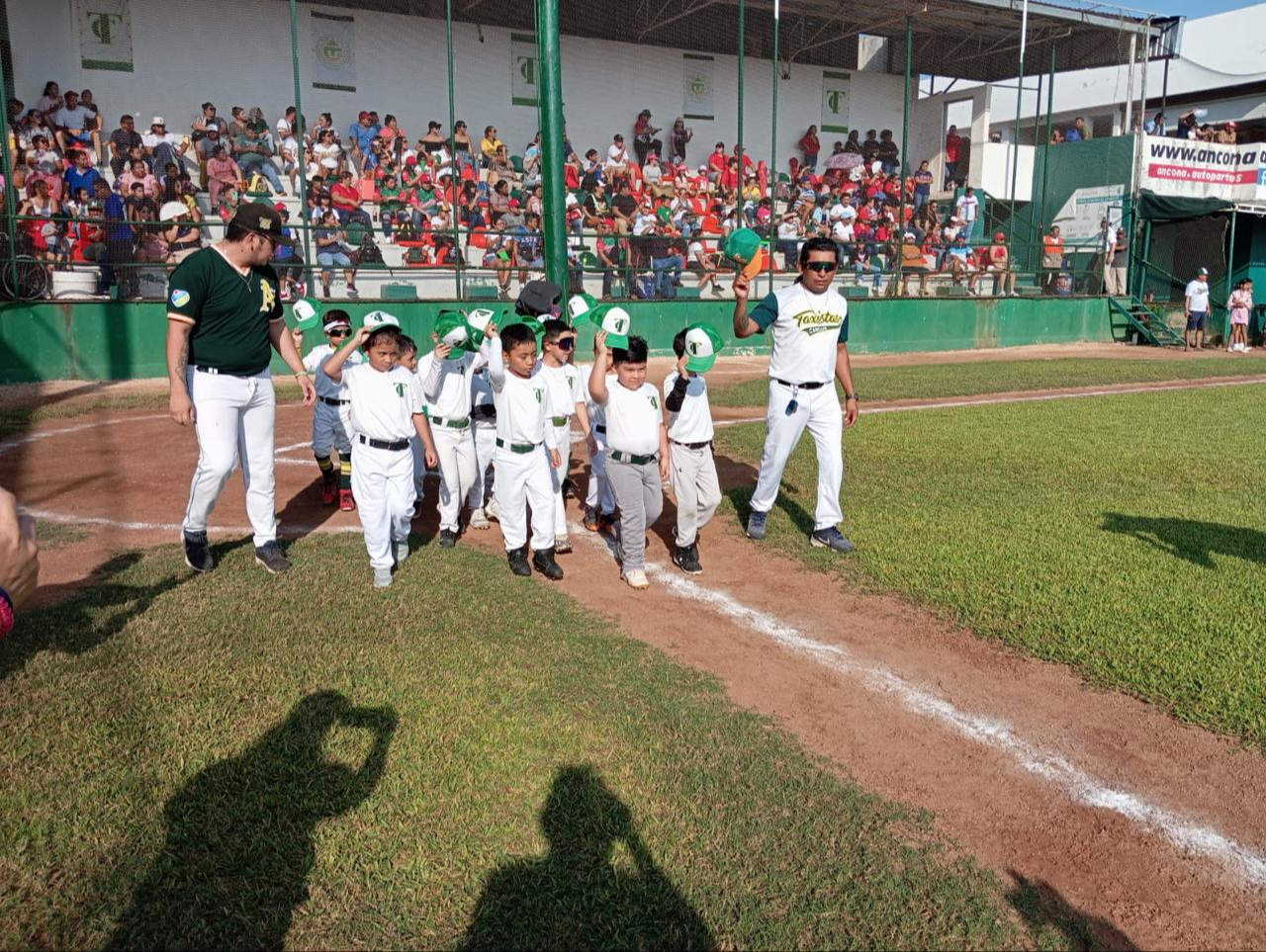 Equipos de otros estados participan en el torneo del Mayab