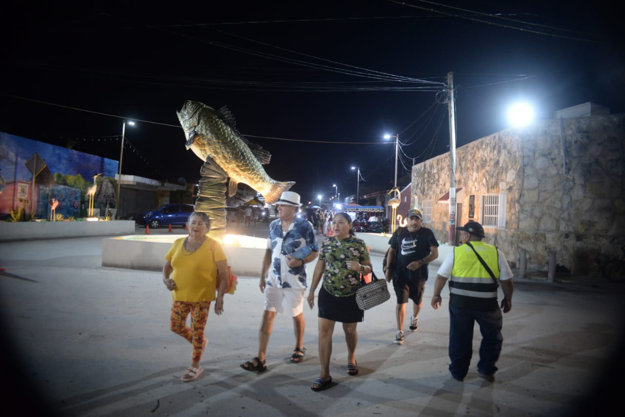 La comunidad yucateca recibió positivamente la estatua de Chaac como símbolo de identidad cultural.