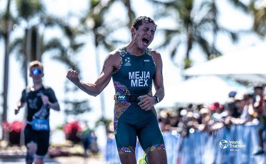 José Luis Mejía Reyes ganó la medalla de bronce en el Campeonato Mundial Multisport de World Triathlon en Australia.