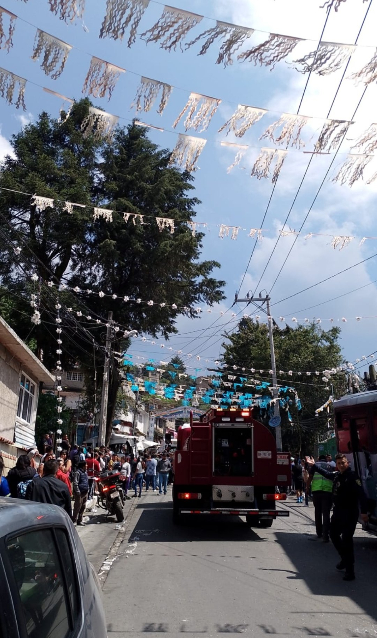 Agentes de emergencias acordonaron el área en Cuajimalpa