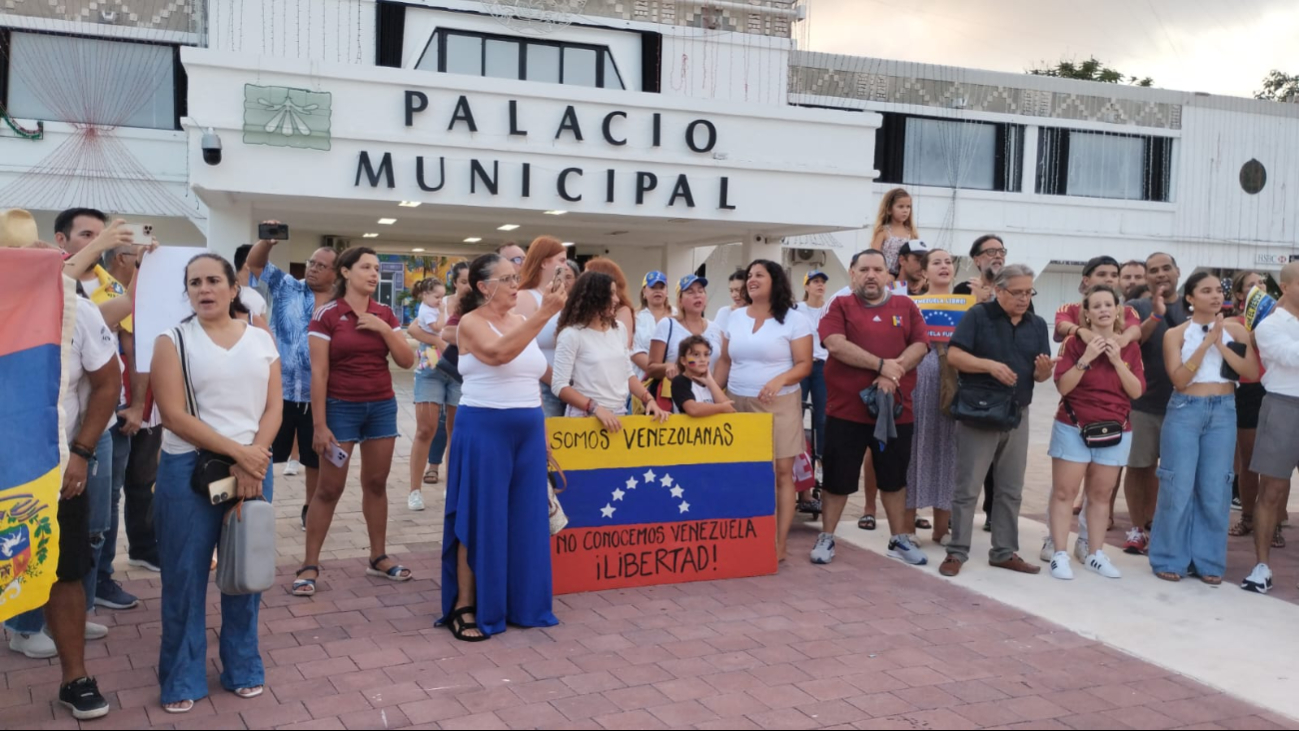 Al menos 150 venezolanos arribaron a la plaza 28 de julio