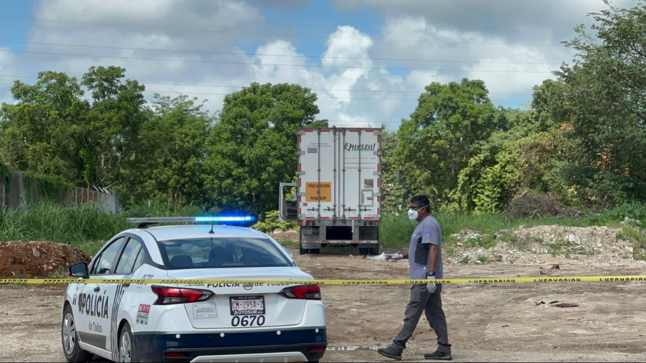 Hallan cuerpo de un hombre dentro de un tráiler en Campeche: EN VIVO 