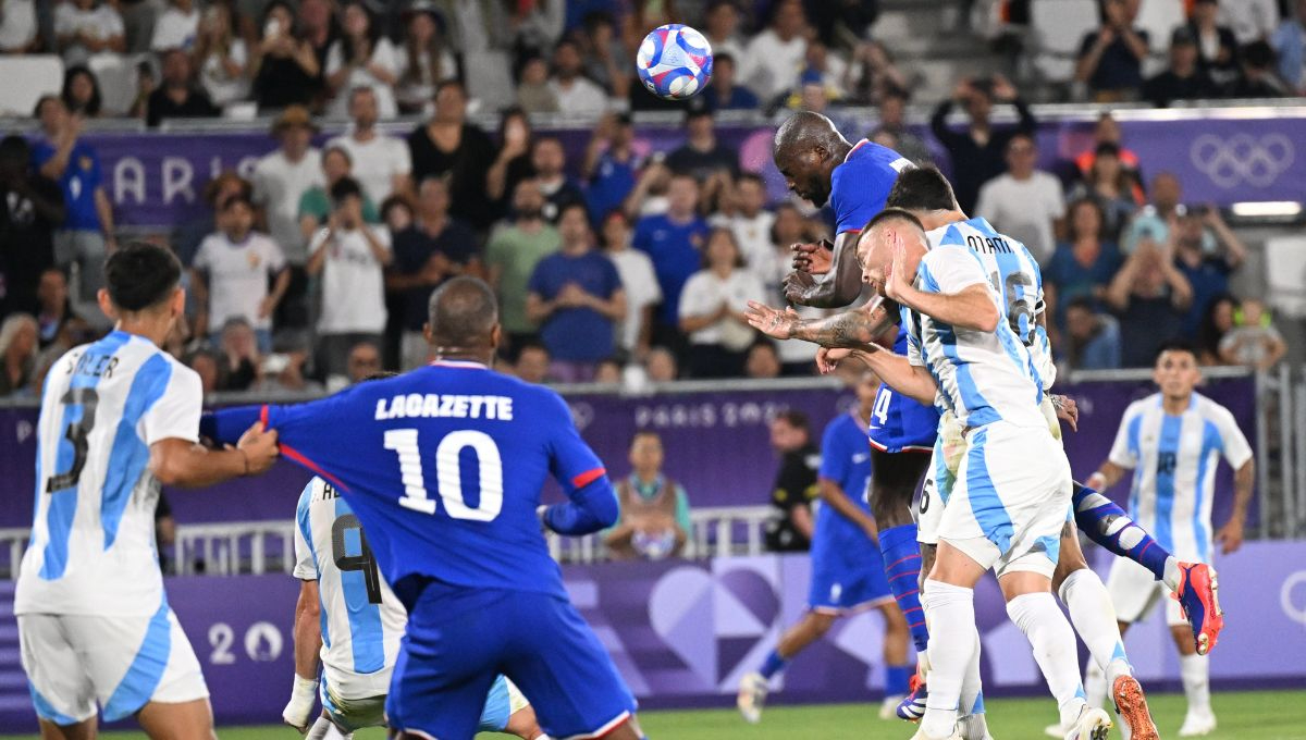 Cuartos de Final entre Francia y Argentina termina en pelea campal en París 2024: VIDEO