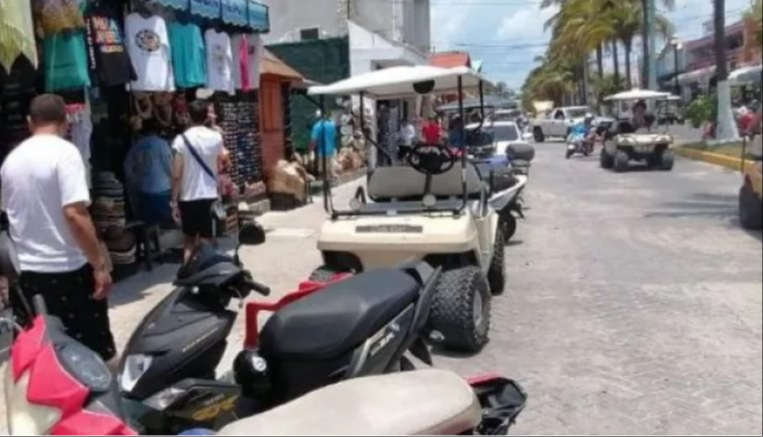 Los carritos de golf en Isla Mujeres han aumentado drásticamente el tráfico en la zona