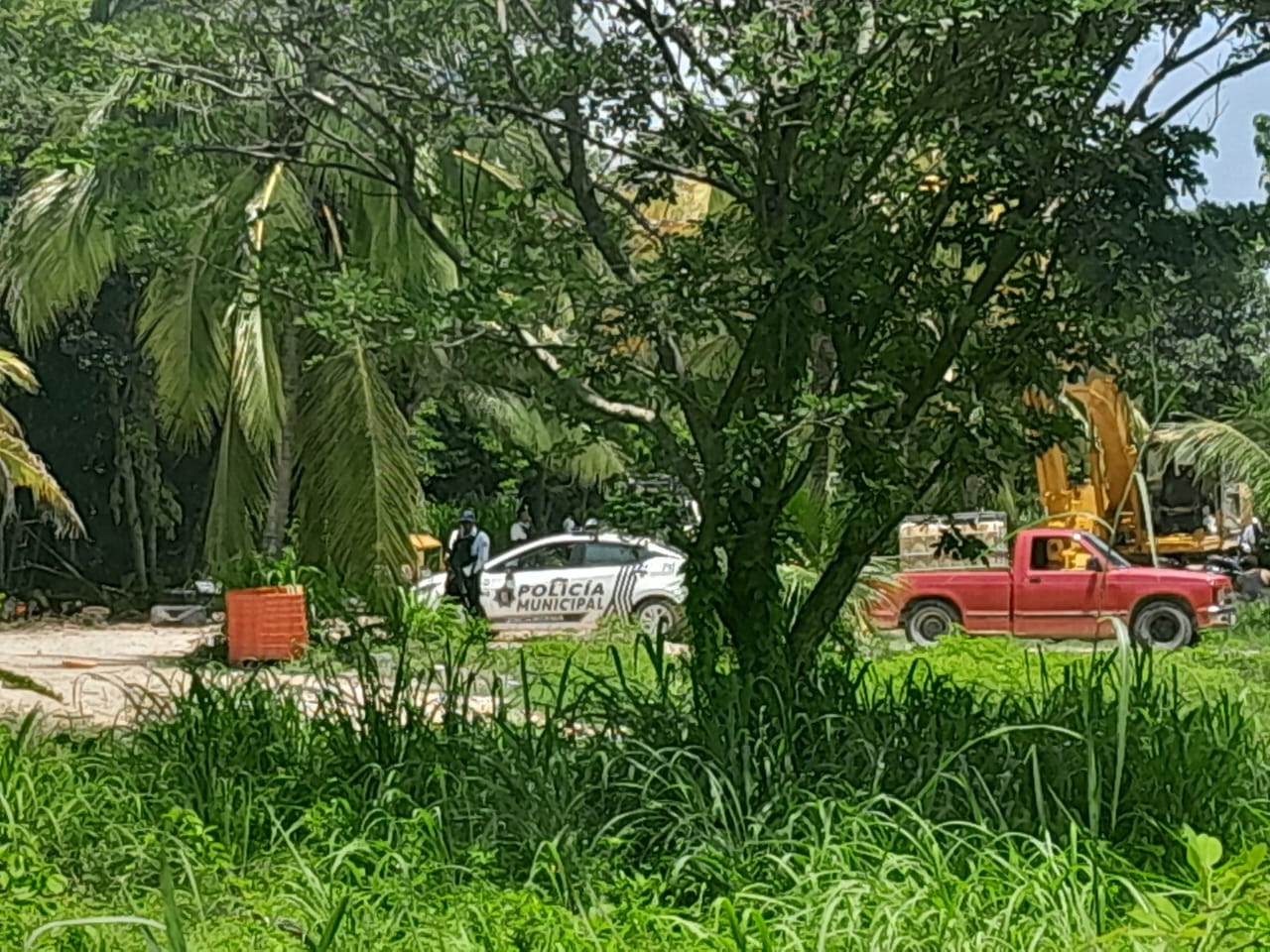 Cuatro hombres en motocicletas llegaron al domicilio donde trabajaba y dos de ellos le dispararon.