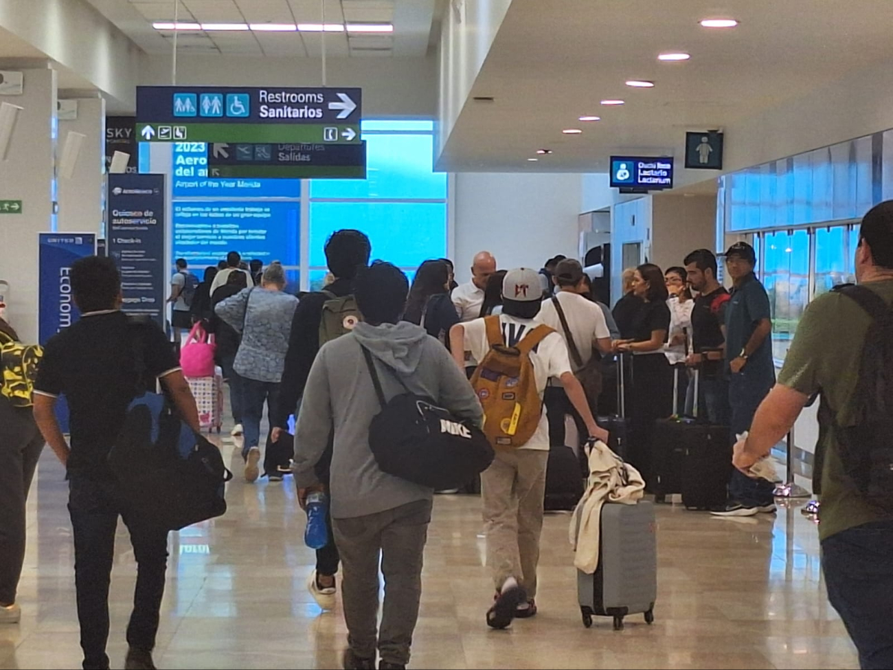 Aeropuerto de Mérida registra vuelos retrasados por casi una hora