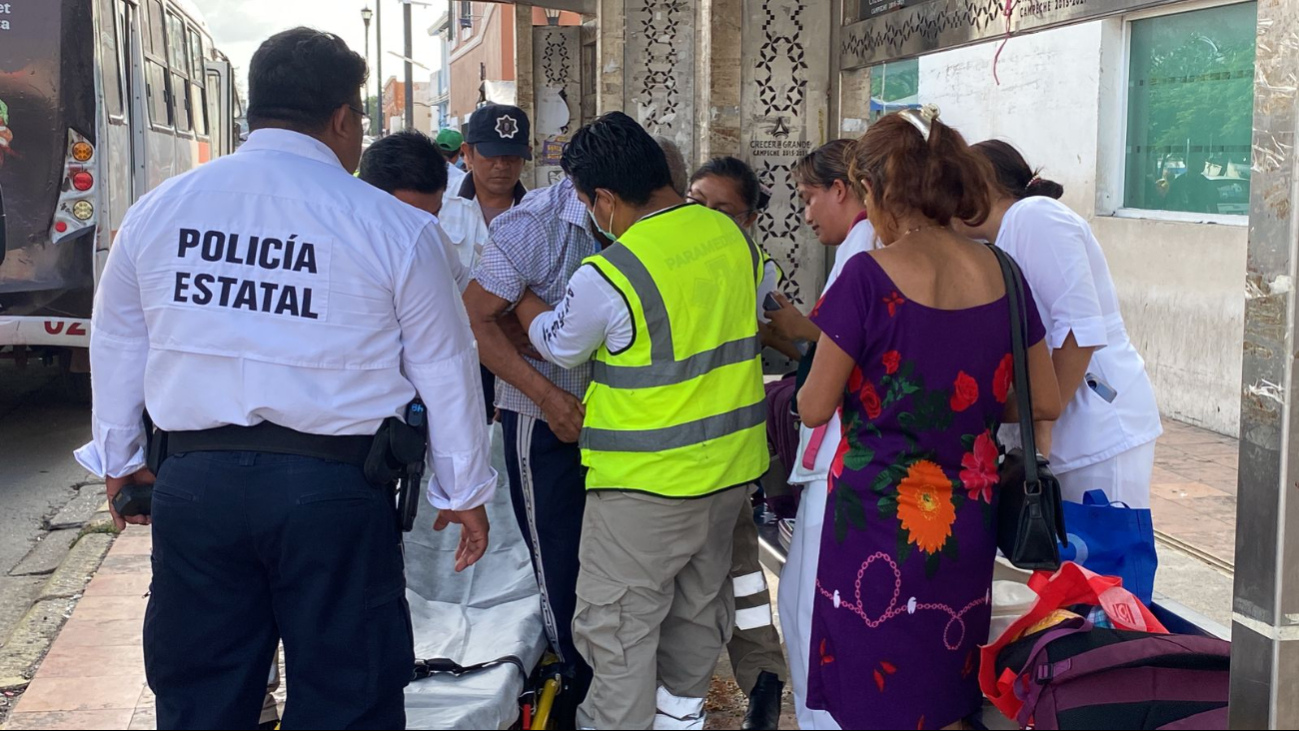 Paramédicos del SAMU y policías acudieron rápidamente al lugar.