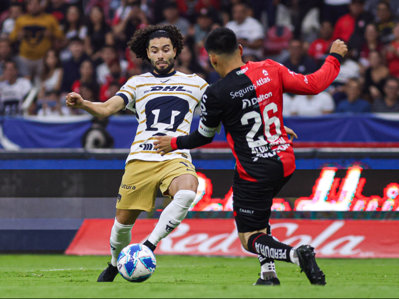 Atlas le quita el invicto a unos  Pumas que dejan mucho que desear