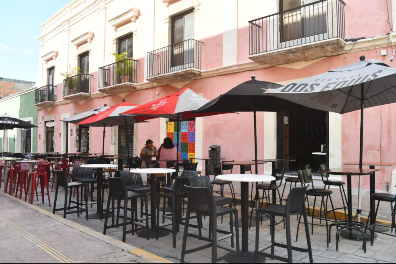 La temporada vacacional de verano 2024 ha incrementado las ventas del sector restaurantero en la capital del Estado entre un 40 y 50 por ciento.