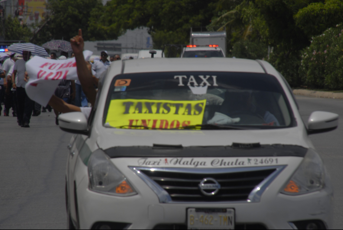 Uber asegura que la marcha de taxistas no era necesaria